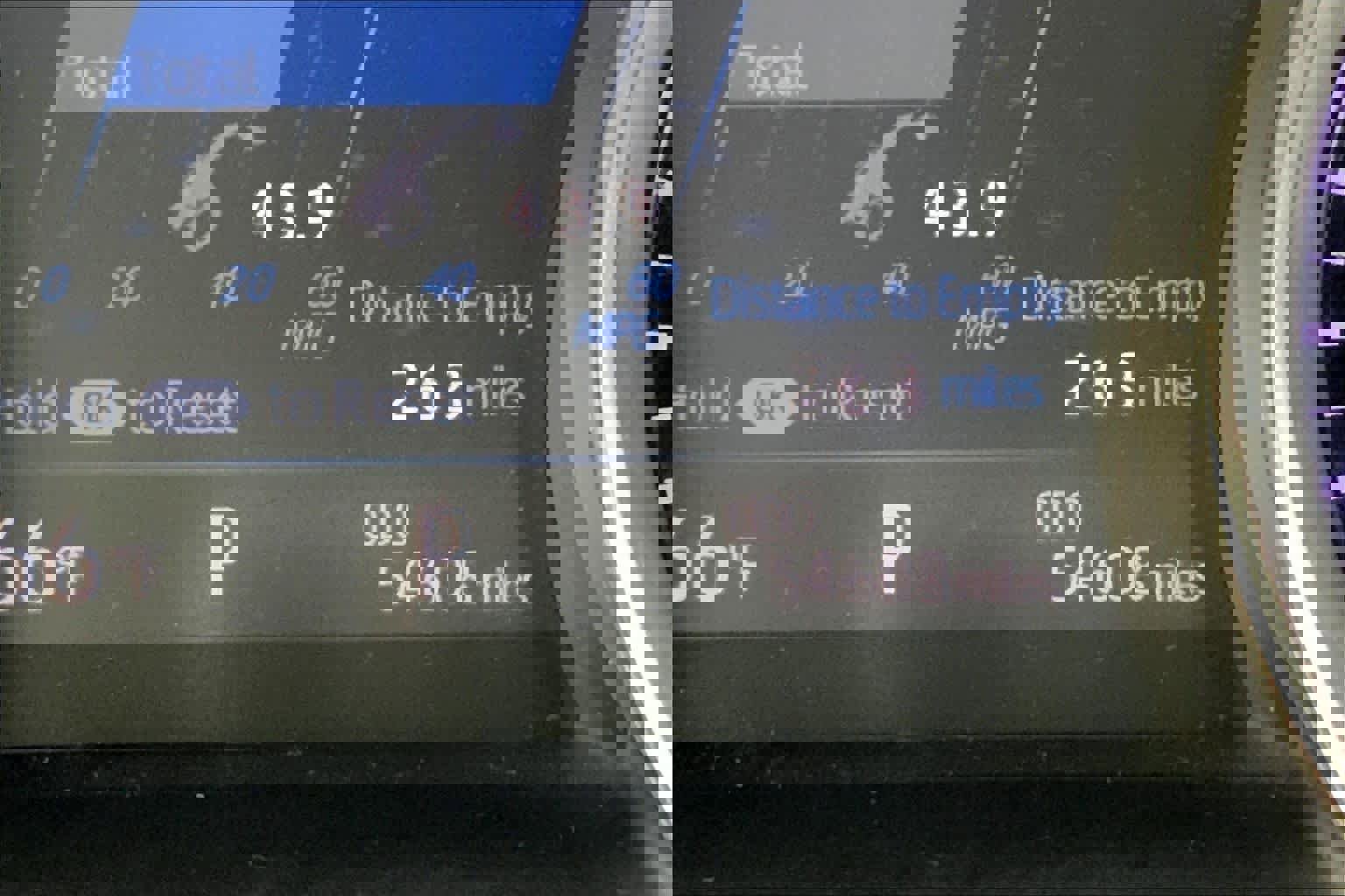 Used 2021 Toyota Camry XLE image 26