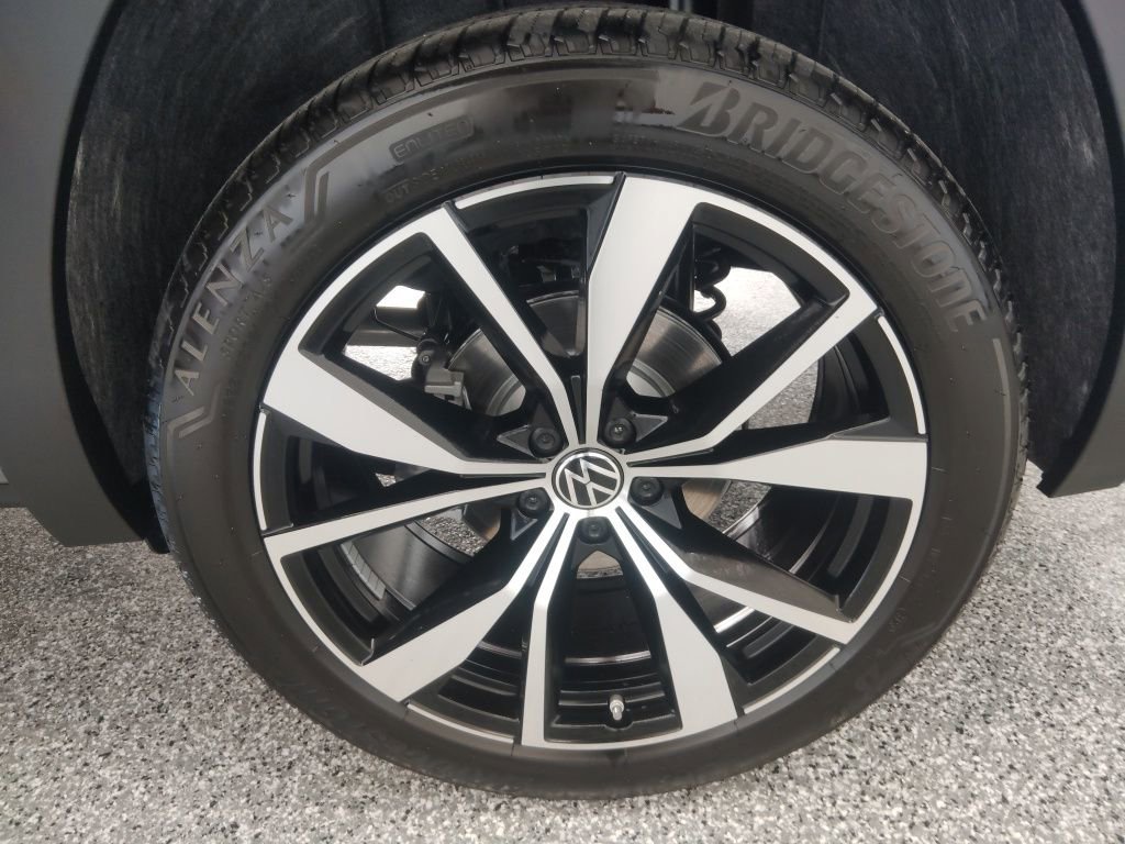 New 2026 Volkswagen Atlas SEL Premium R-Line image 30