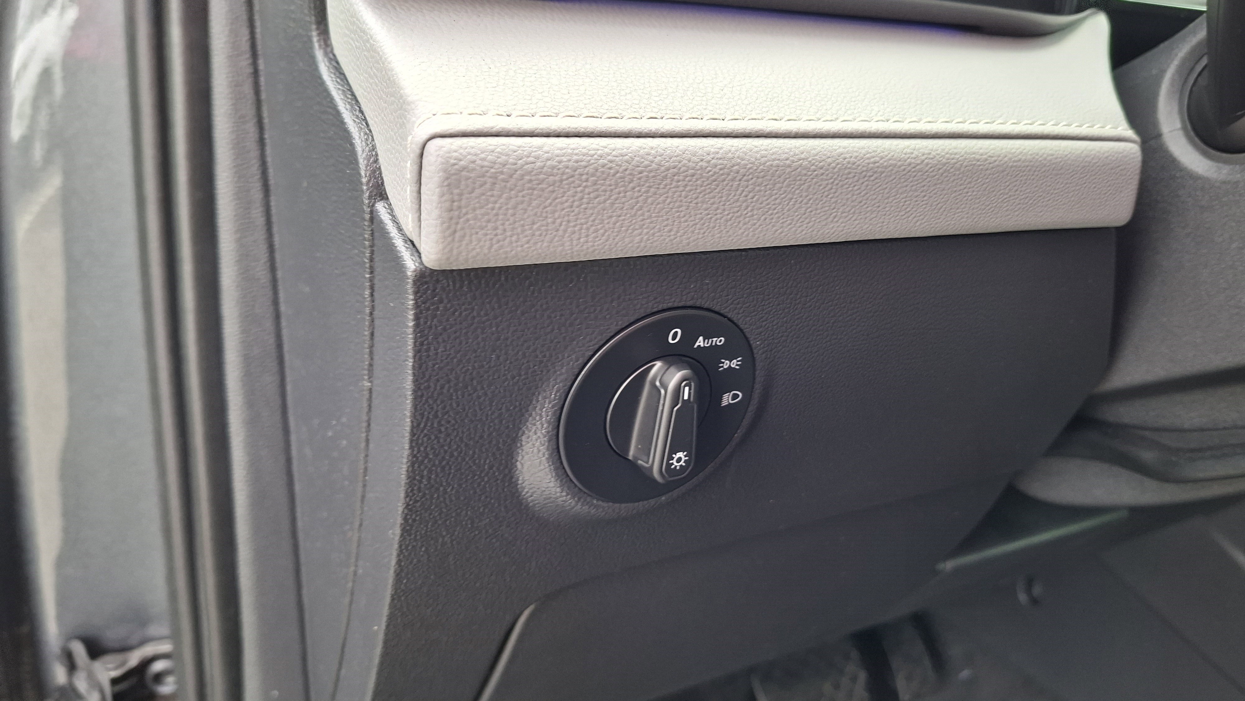 Used 2023 Volkswagen Taos SEL AWD/4WD image 10