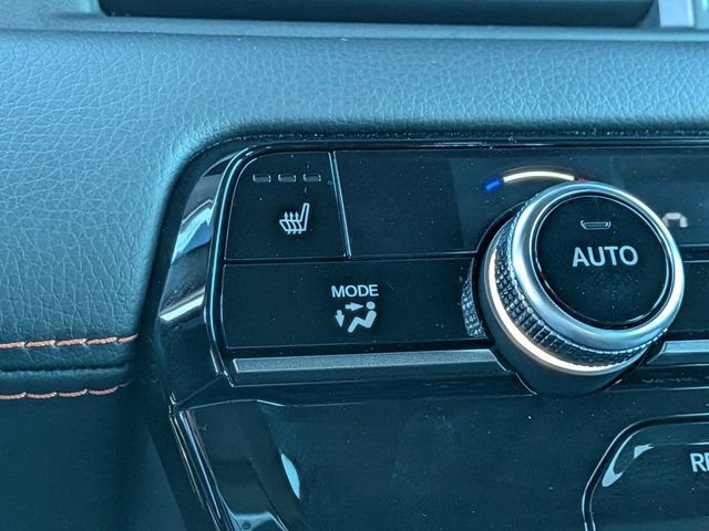 Used 2025 Honda Pilot TrailSport image 22