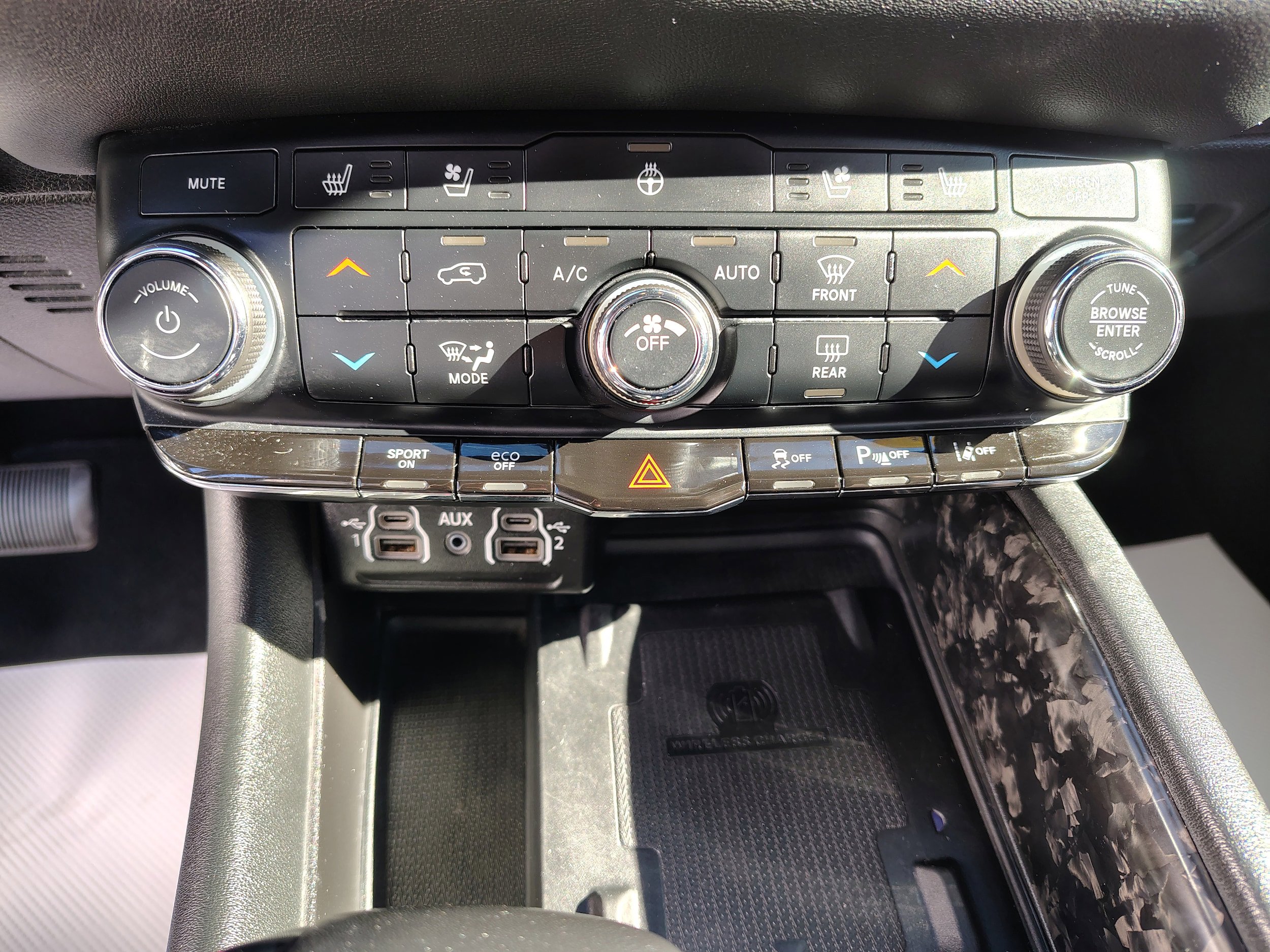 Certified 2024 Dodge Durango R/T image 40