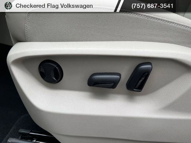 New 2026 Volkswagen Atlas SE image 32