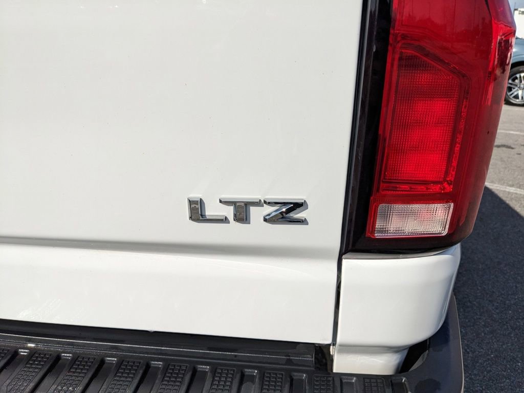 Used 2024 Chevrolet Silverado 2500 LTZ w/ LTZ Plus Package image 28