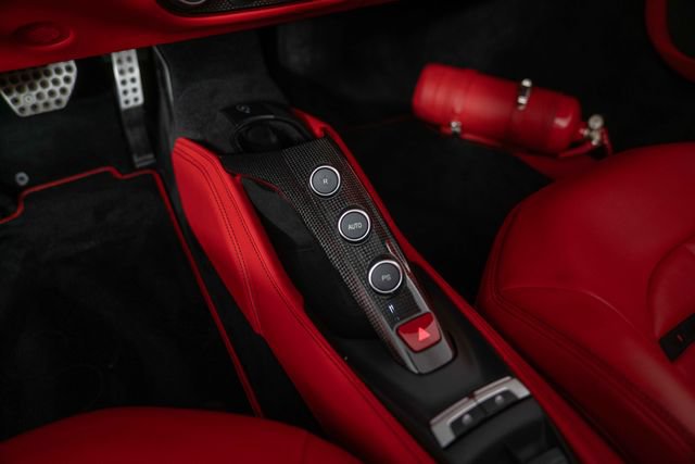Used 2018 Ferrari 488 Spider RWD image 25