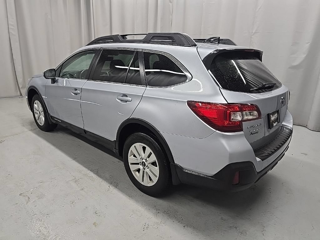 Used 2018 Subaru Outback 2.5i Premium AWD/4WD image 4