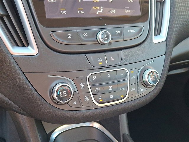 Used 2024 Chevrolet Malibu LT image 16