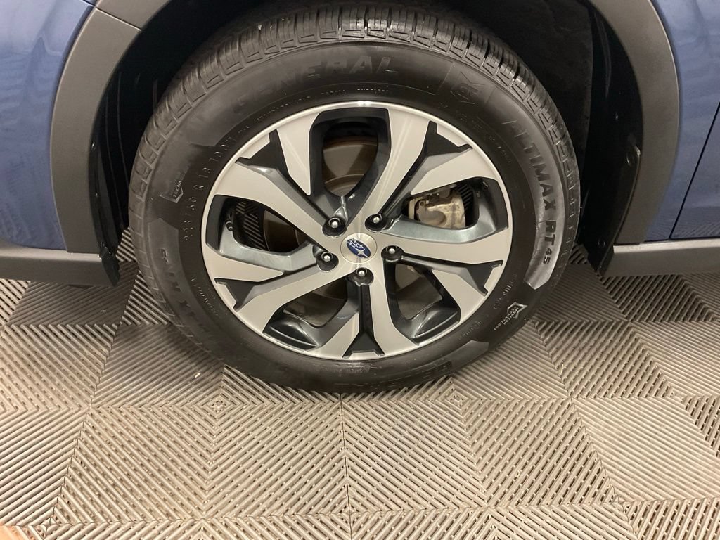 Used 2022 Subaru Outback Touring XT AWD/4WD image 9