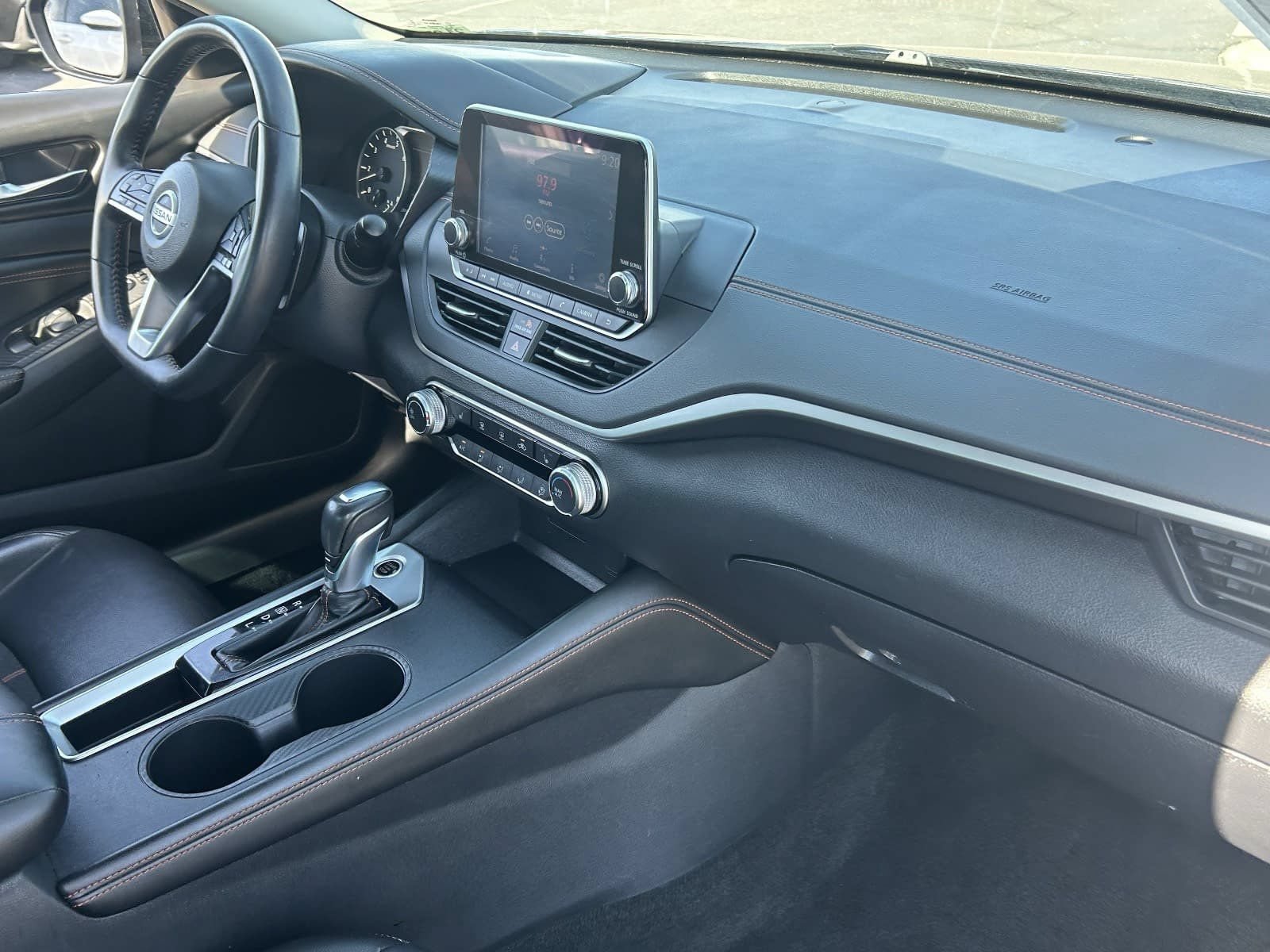 Used 2020 Nissan Altima 2.5 SR w/ Premium Package FWD image 16