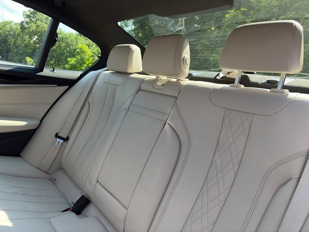 Certified 2023 BMW 540i xDrive w/ Executive Package AWD/4WD image 19