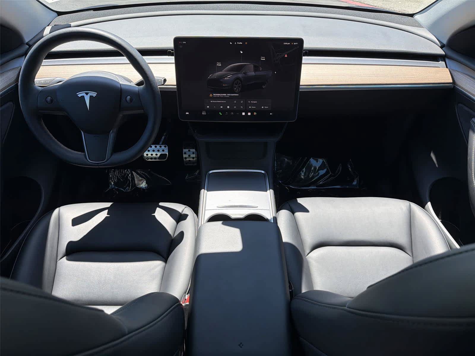 Used 2025 Tesla Model Y Long Range AWD/4WD image 11