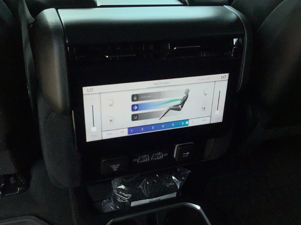 New 2026 Jeep Grand Wagoneer Summit w/ Rear Seat Video Group I AWD/4WD image 17