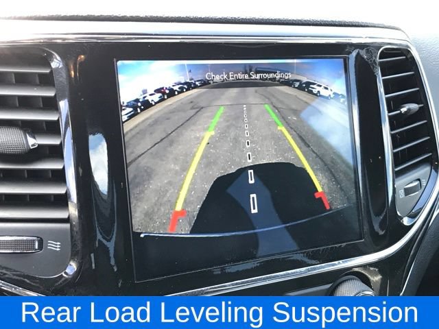 Used 2022 Jeep Grand Cherokee Limited w/ Technology Group AWD/4WD image 11