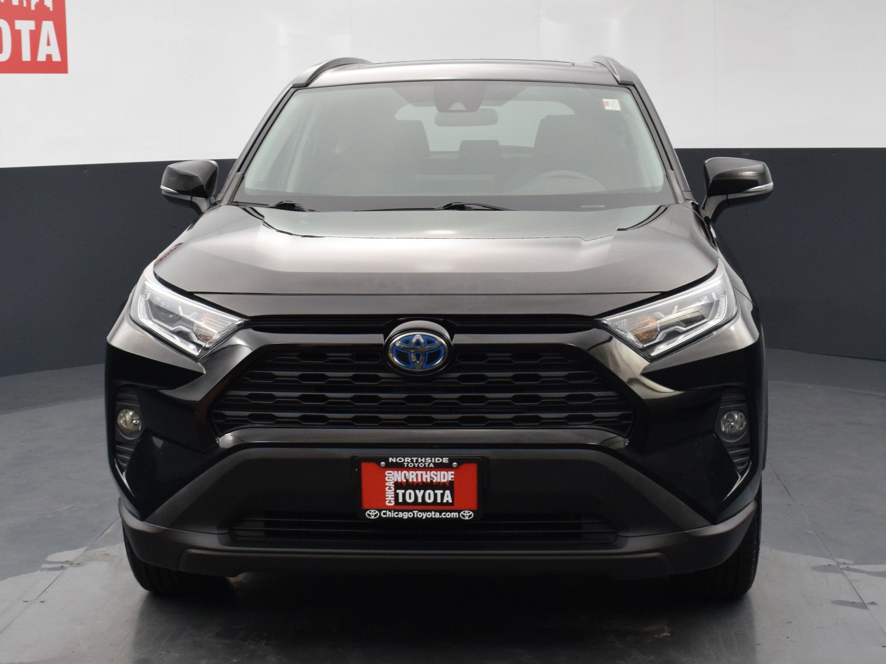 Used 2021 Toyota RAV4 XLE w/ Convenience Package AWD/4WD image 7