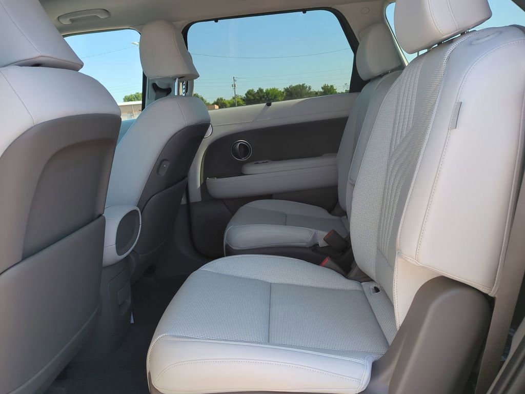 New 2026 Hyundai Palisade SEL Premium FWD image 14