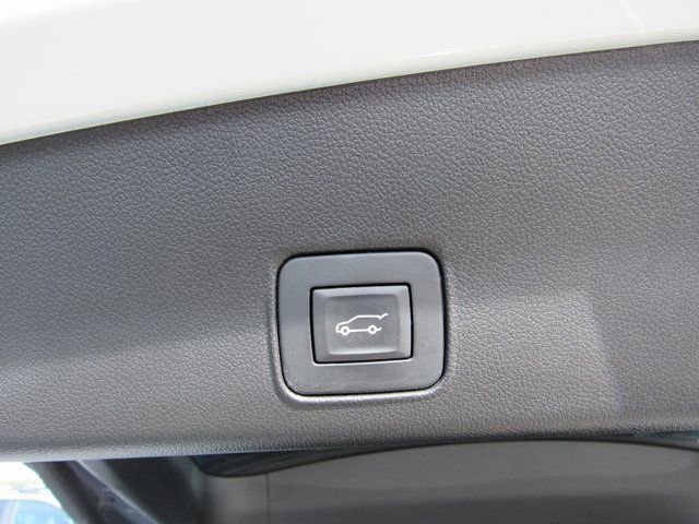 Used 2023 Chevrolet TrailBlazer ACTIV w/ Sun and Liftgate Package AWD/4WD image 29