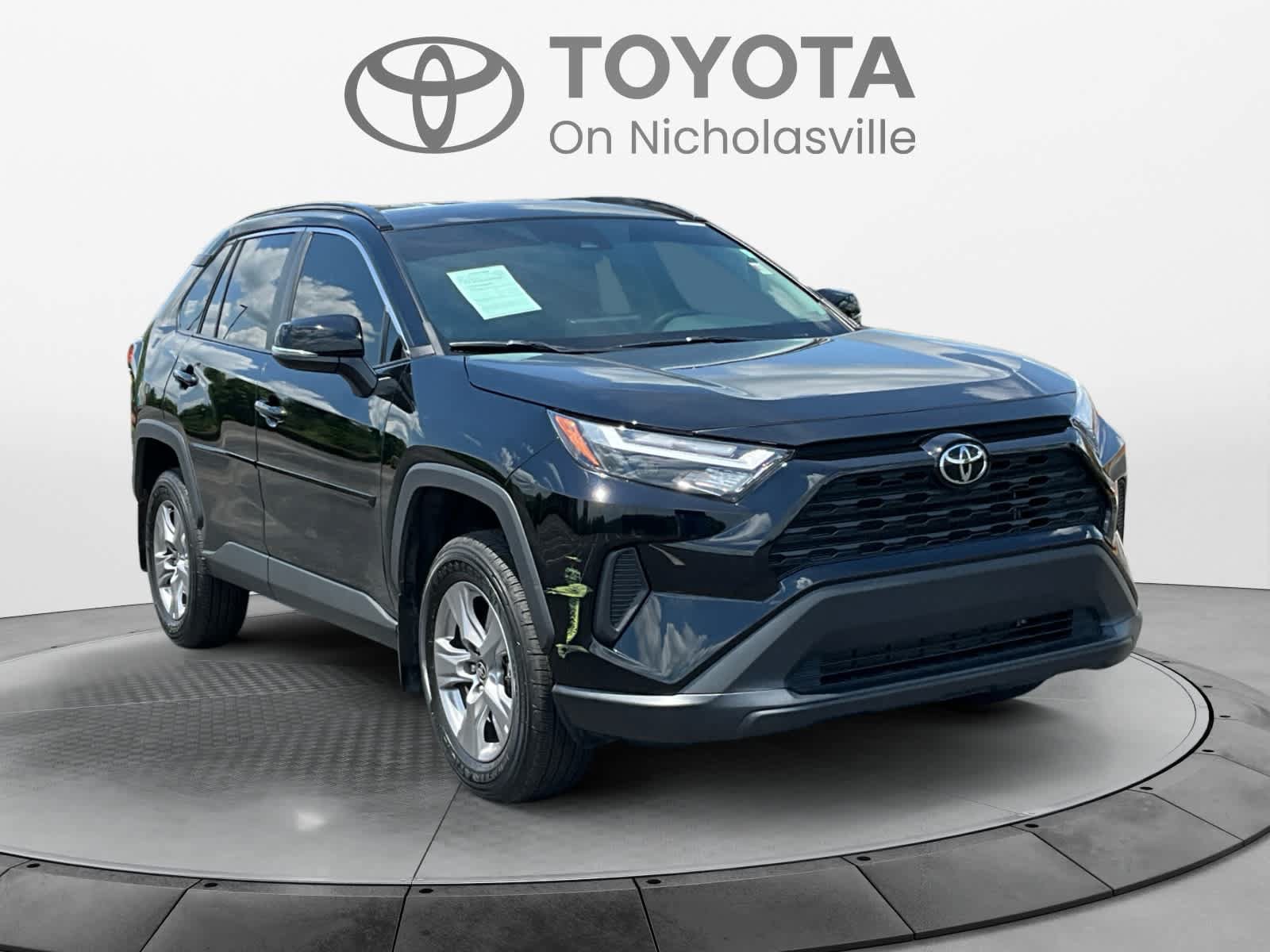 Used 2023 Toyota RAV4 XLE w/ XLE Grade Weather Package AWD/4WD image 7