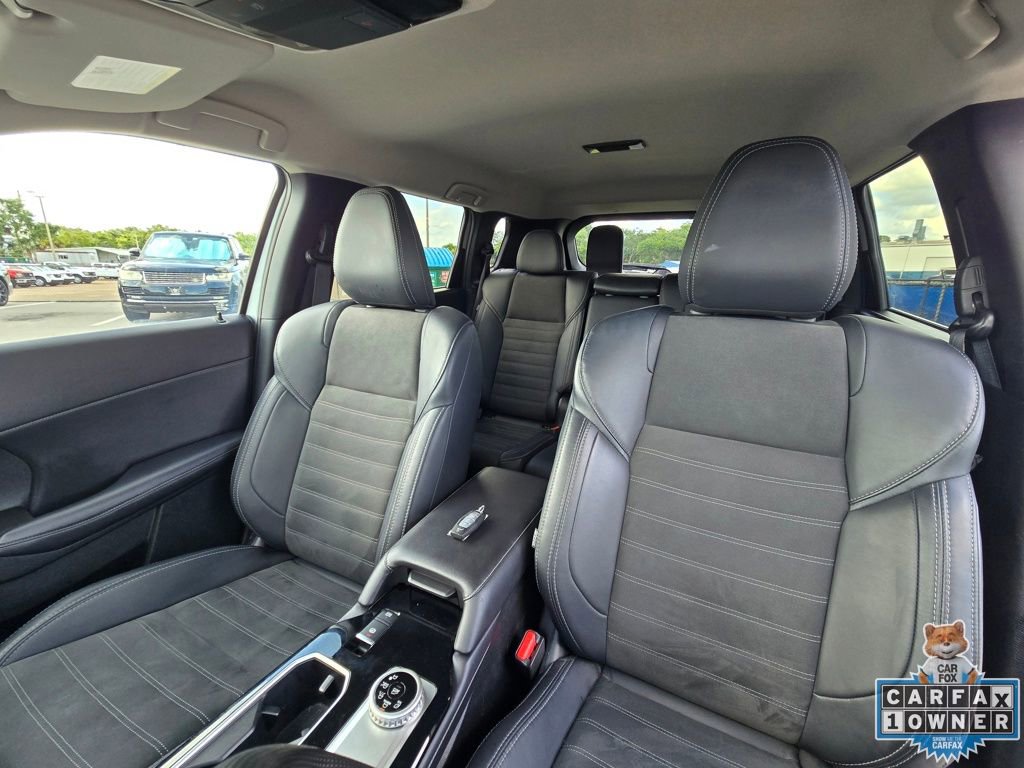 Used 2025 Mitsubishi Outlander SE FWD image 31