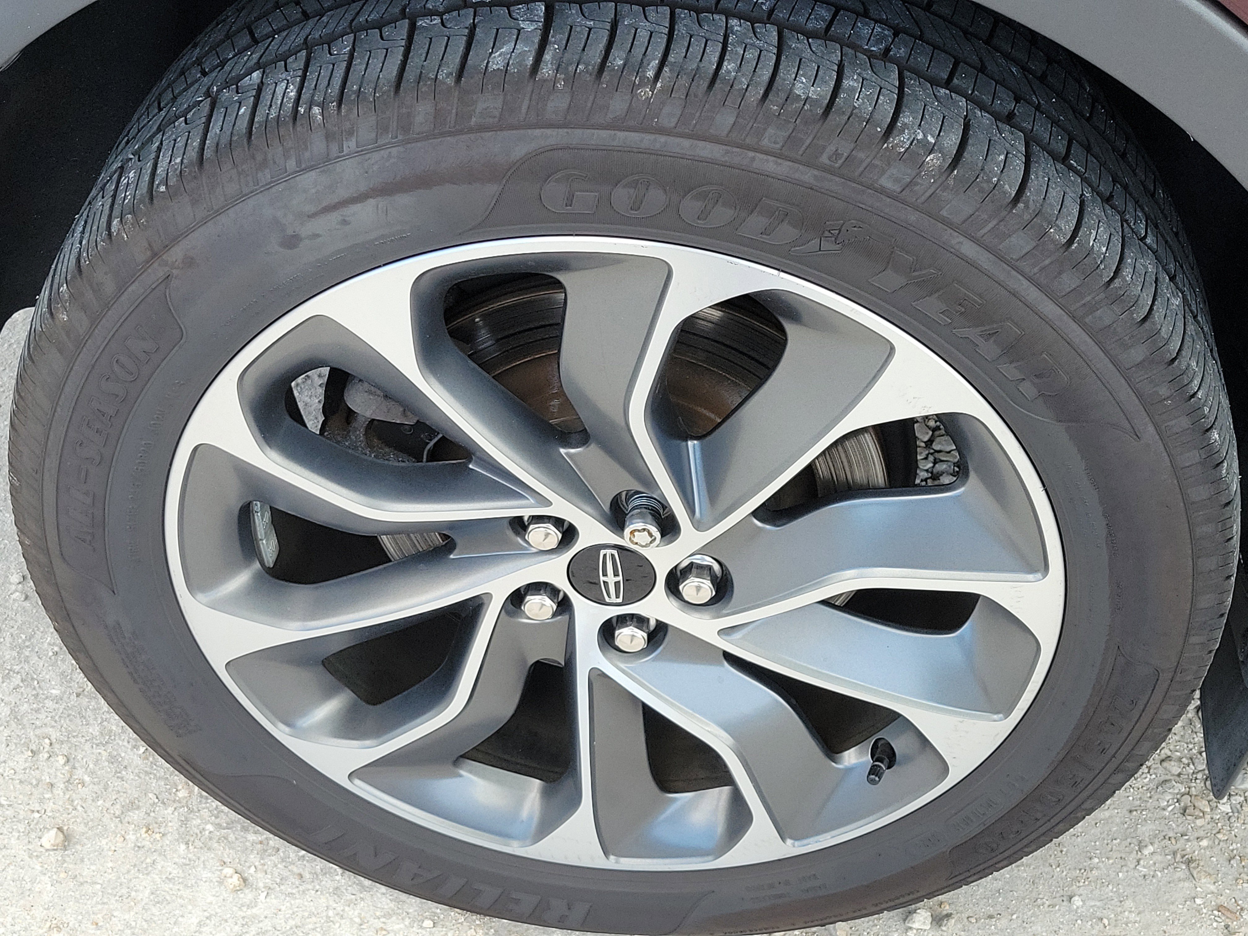 Used 2022 Lincoln Nautilus Reserve w/ Equipment Group 201A image 10