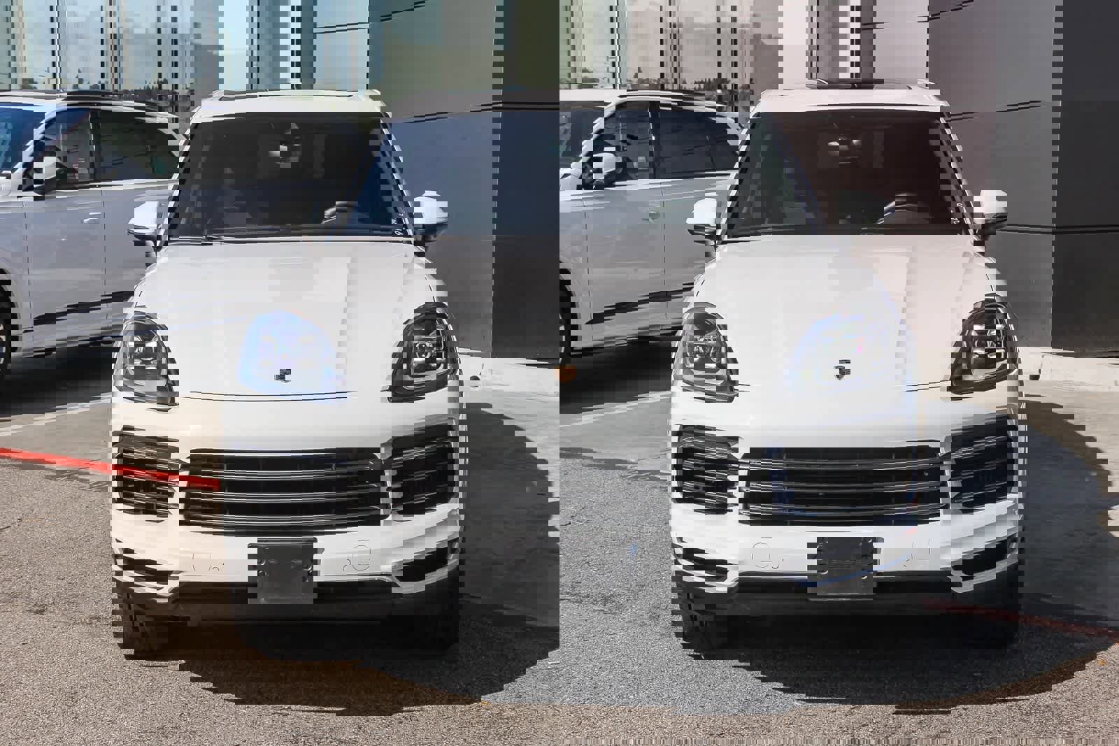 Used 2023 Porsche Cayenne Platinum Edition image 2