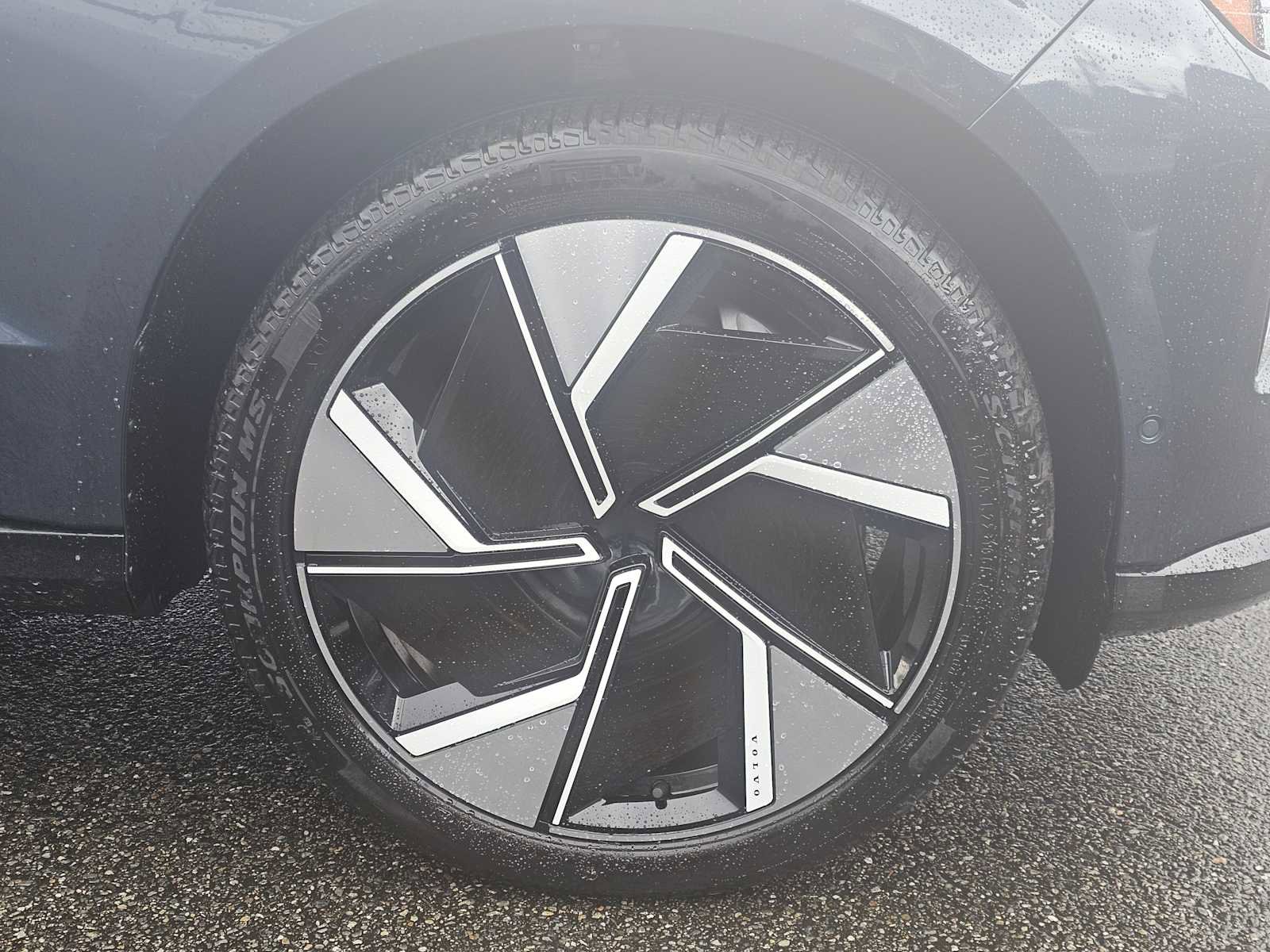 New 2026 Volvo EX90 Ultra image 9