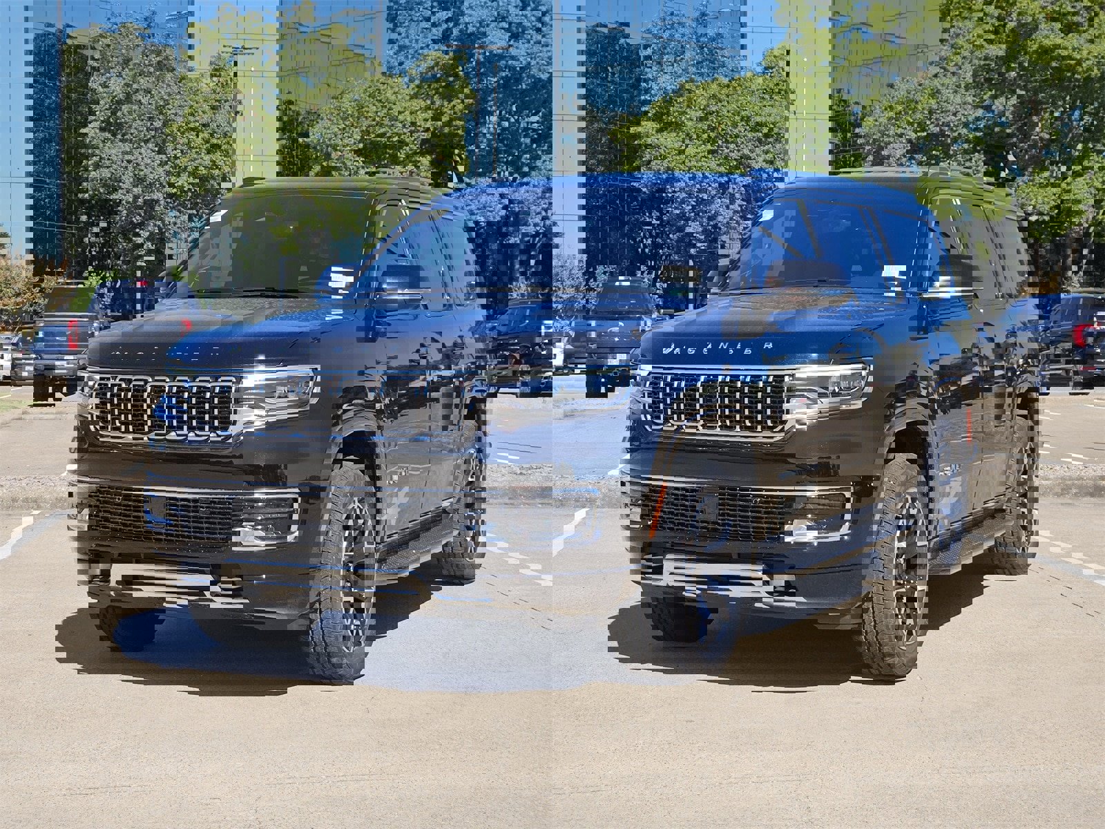 New 2025 Jeep Wagoneer 4WD image 2