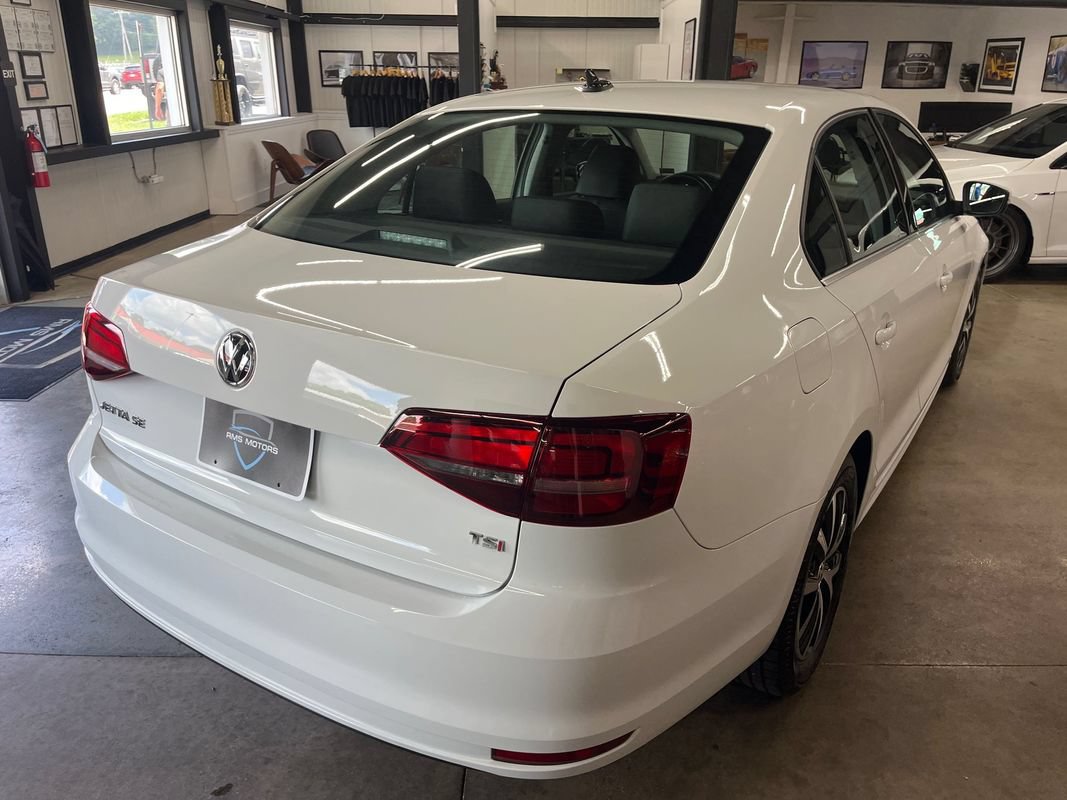 Used 2017 Volkswagen Jetta SE FWD image 11