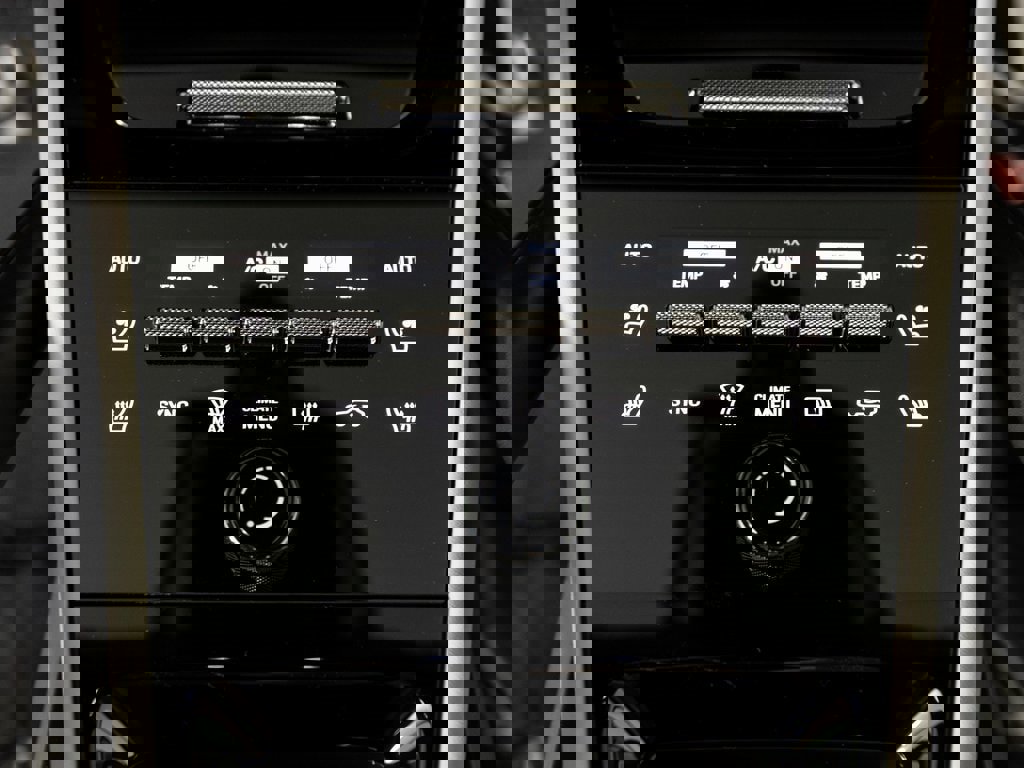 New 2025 Porsche Cayenne S image 31