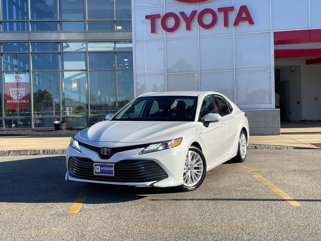 Used 2019 Toyota Camry XLE FWD image 1