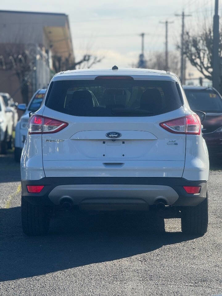 Used 2014 Ford Escape SE image 15