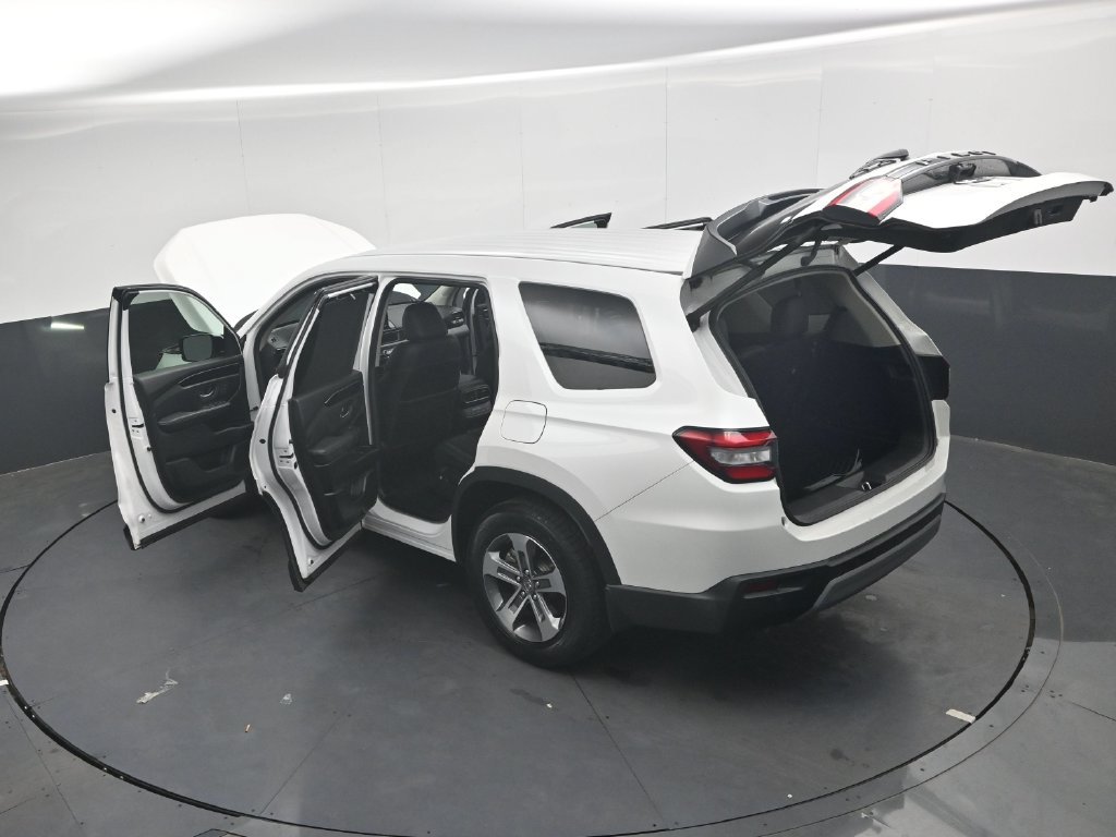 Certified 2025 Honda Pilot EX-L image 43