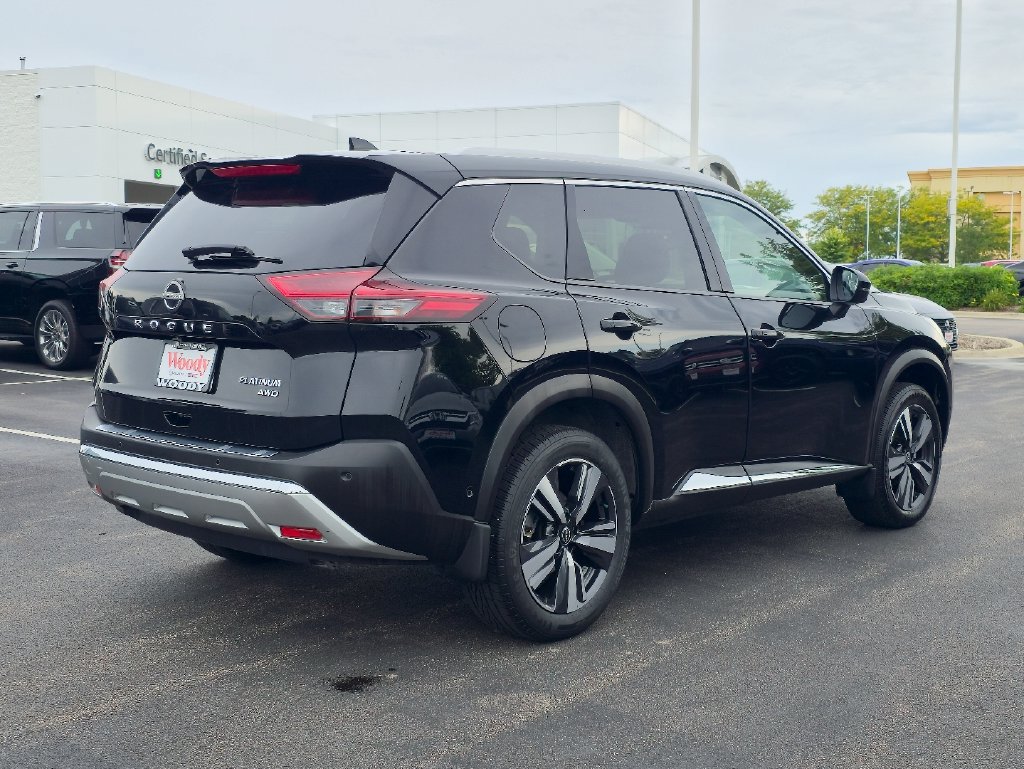 Used 2023 Nissan Rogue Platinum AWD/4WD image 8