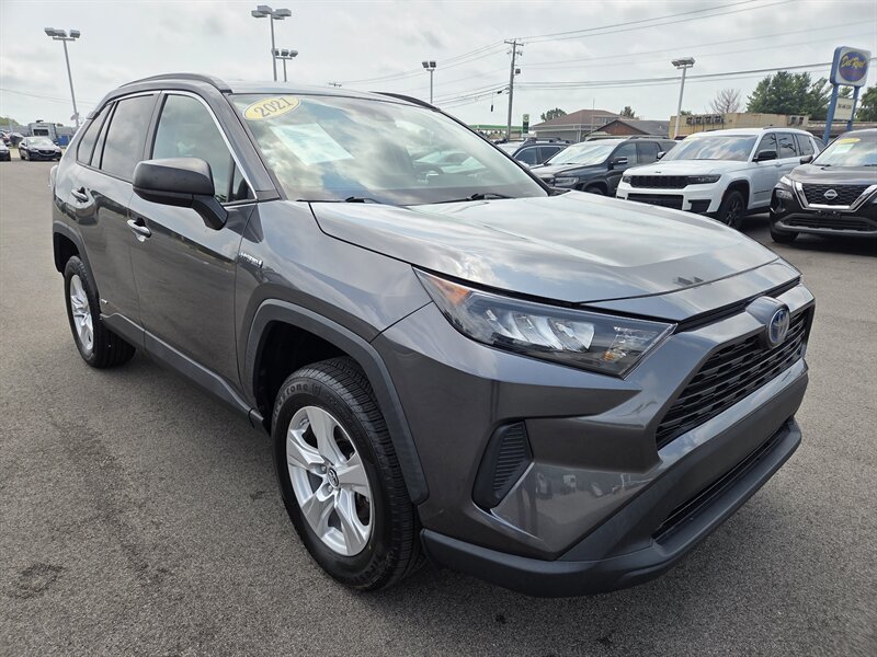 Used 2021 Toyota RAV4 LE AWD/4WD image 1