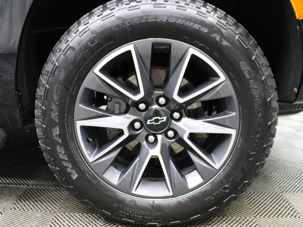 Used 2021 Chevrolet Tahoe Z71 AWD/4WD image 13