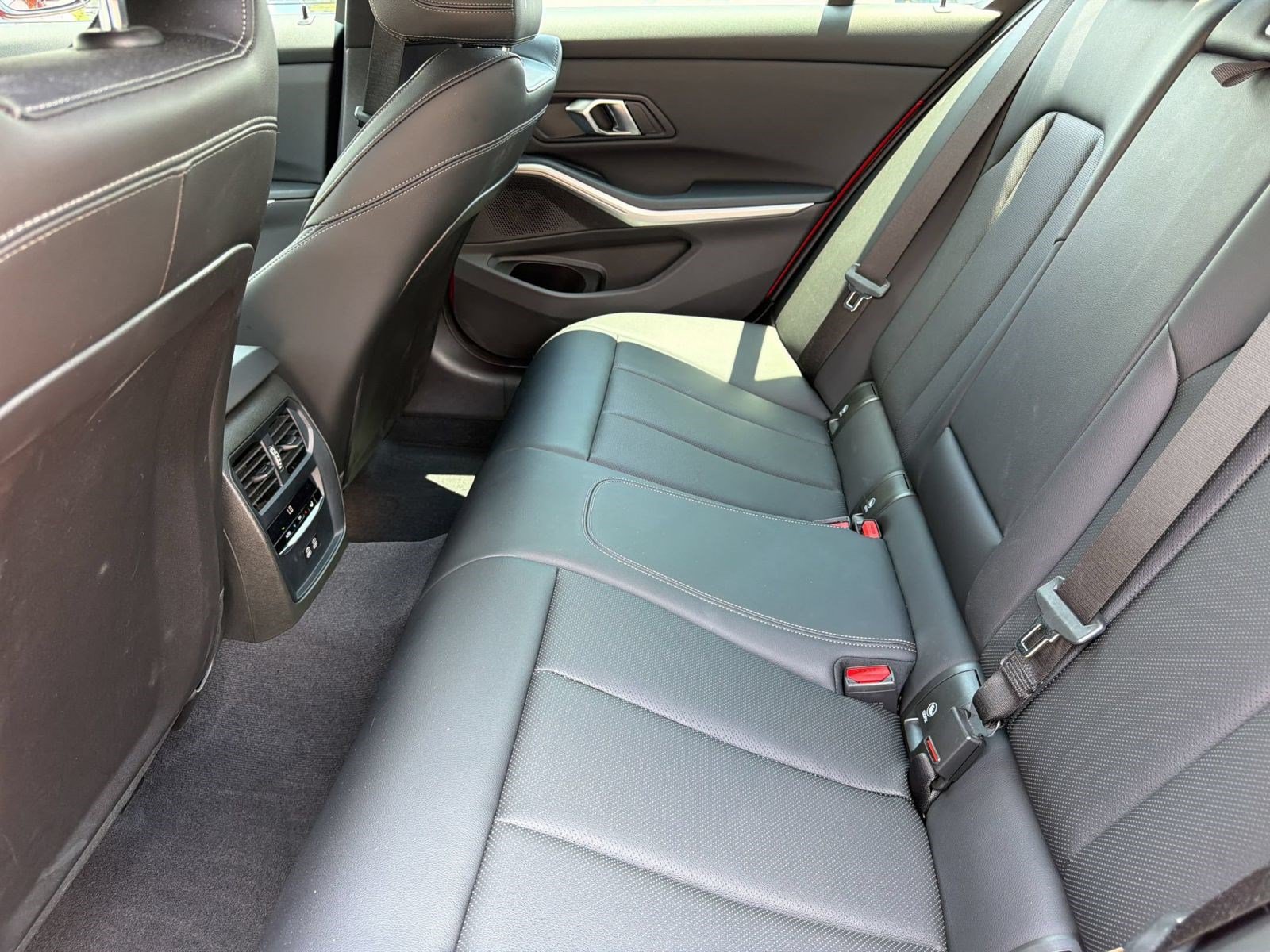Used 2024 BMW 330i Sedan RWD image 22