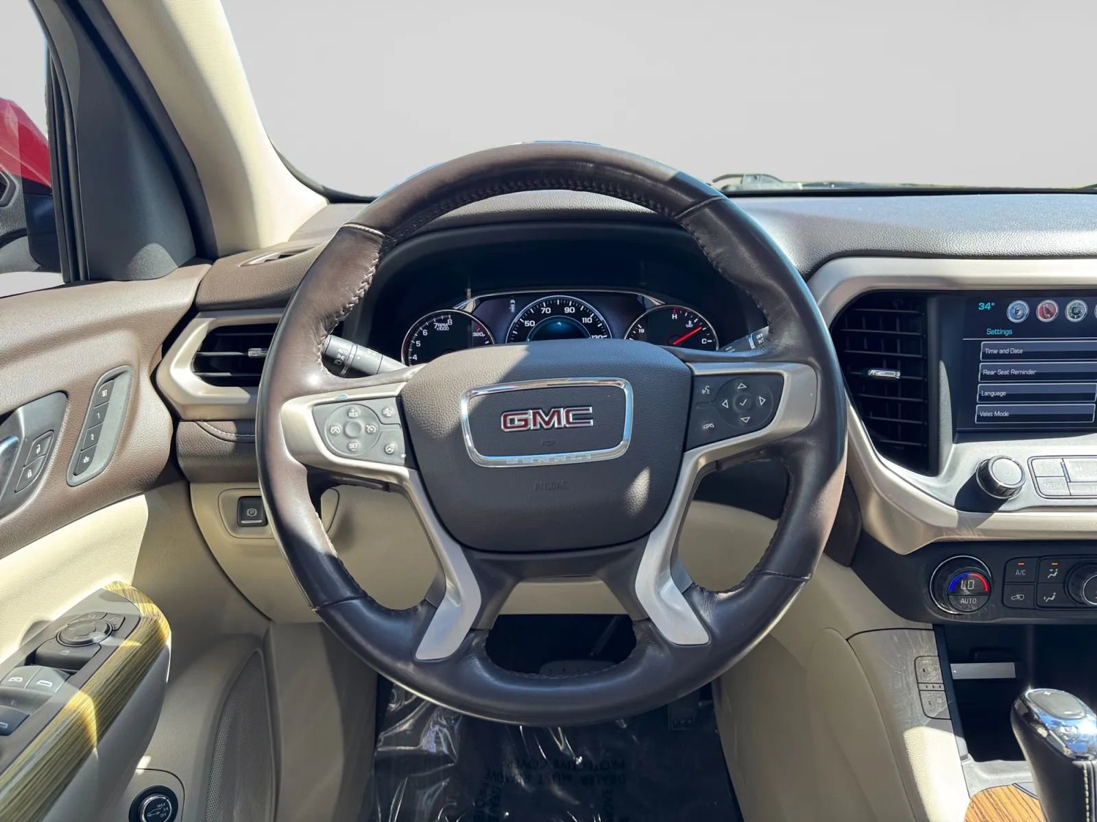 Used 2019 GMC Acadia Denali image 22