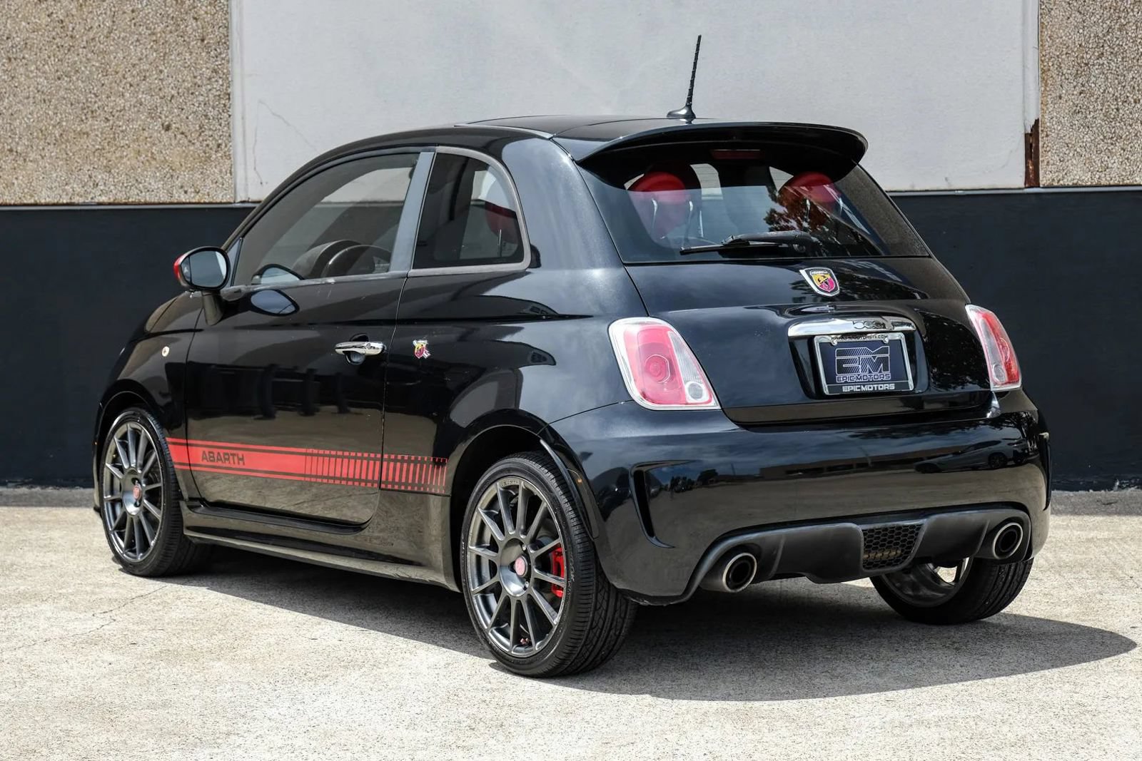Used 2013 FIAT 500 Abarth w/ Comfort/Convenience Group FWD image 12
