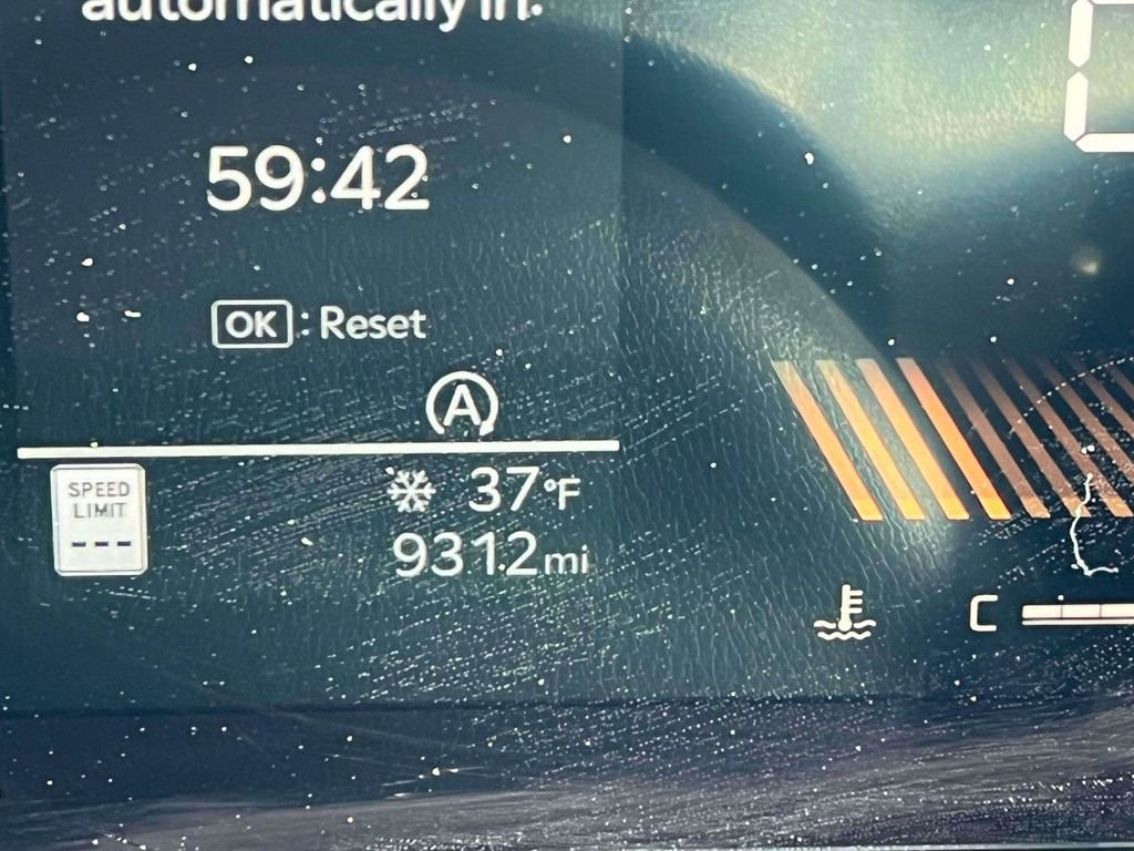 Certified 2025 Kia Sorento S w/ Panoramic Sunroof Package image 27