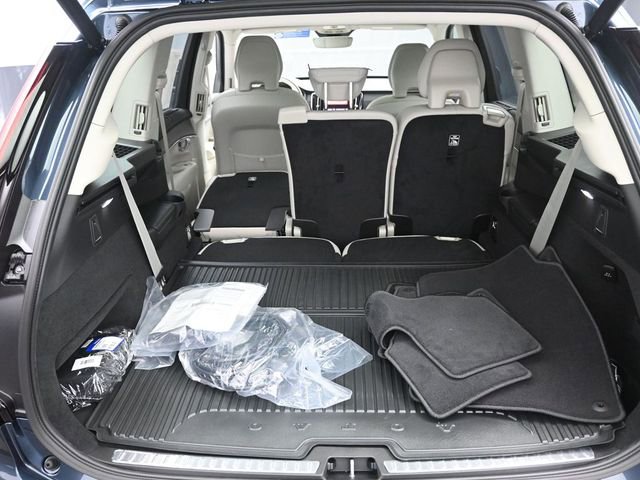New 2026 Volvo XC90 T8 Ultra w/ Protection Package Premier image 24