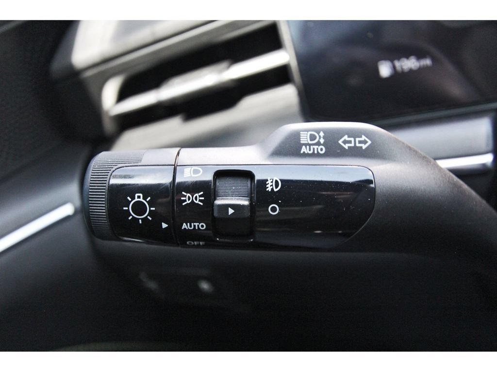 Used 2025 Kia K5 GT w/ GT1 Package FWD image 9