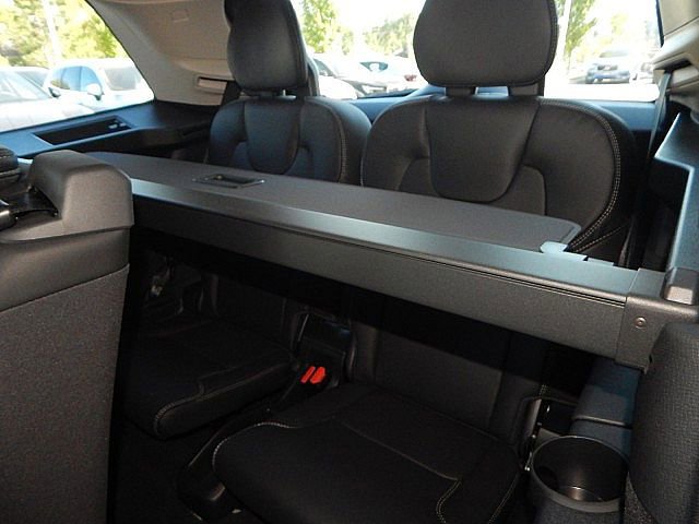 New 2026 Volvo XC90 B6 Ultra w/ Lounge Package image 13