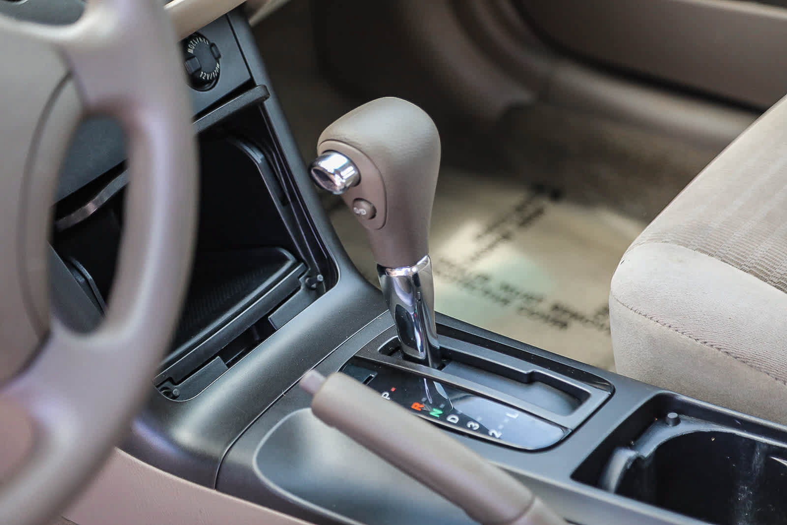 Used 2006 Toyota Camry LE FWD image 19