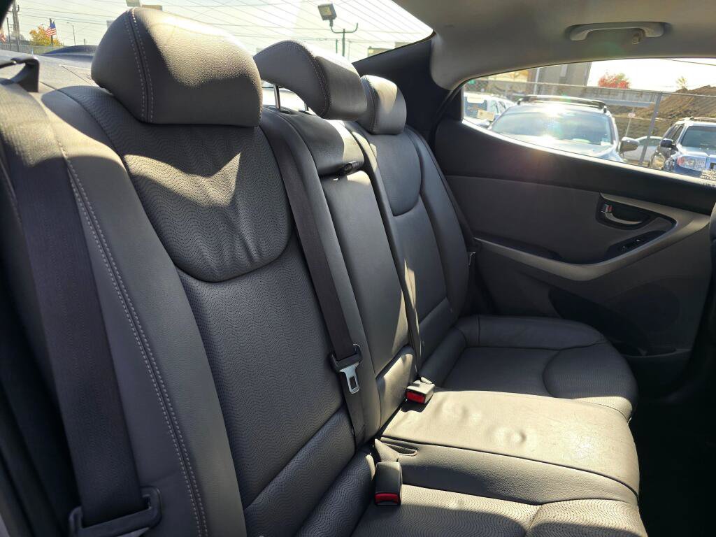 Used 2013 Hyundai Elantra Limited w/ Technology Pkg FWD image 13