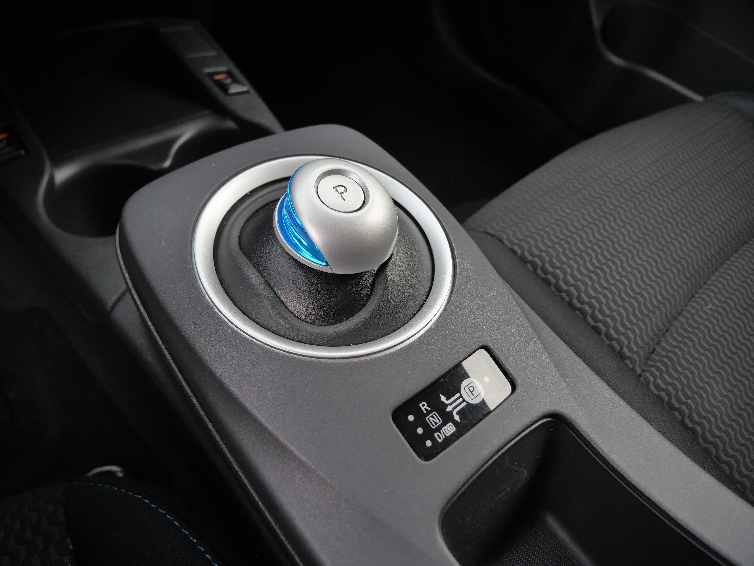 Used 2013 Nissan Leaf S image 24