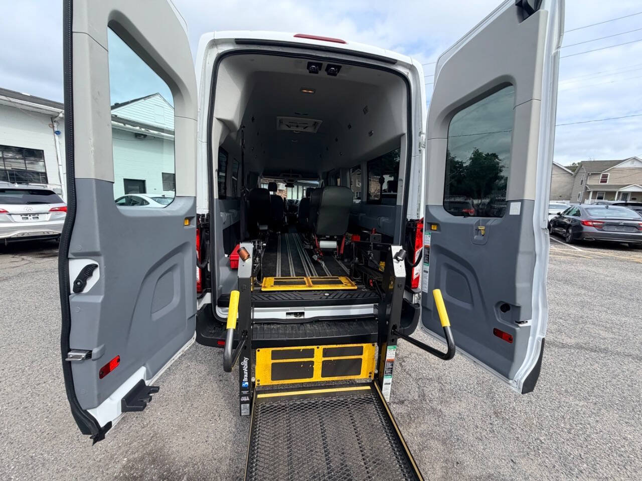 Used 2016 Ford Transit 350 XL RWD image 44