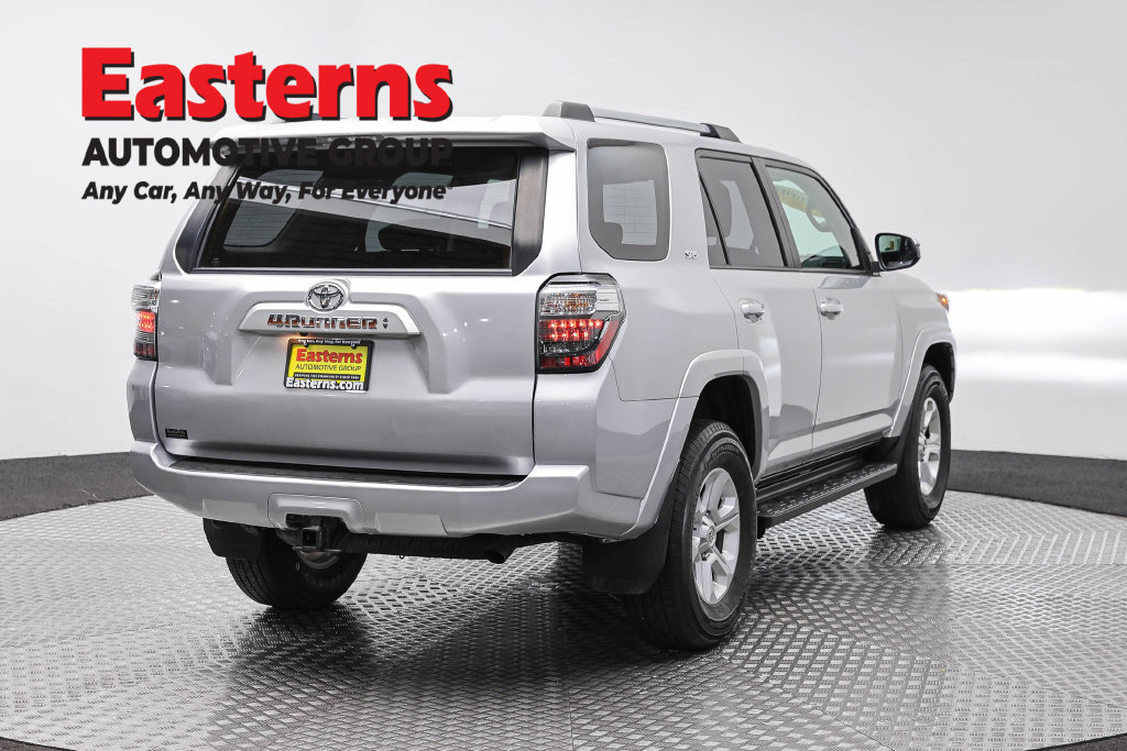 Used 2023 Toyota 4Runner SR5 AWD/4WD image 7
