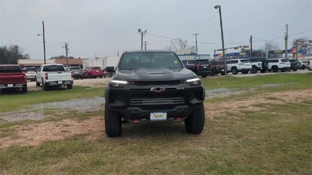 Used 2024 Chevrolet Colorado ZR2 w/ Technology Package image 3