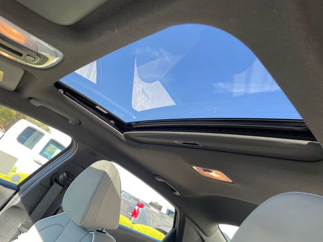 Used 2024 Hyundai Elantra Limited image 38