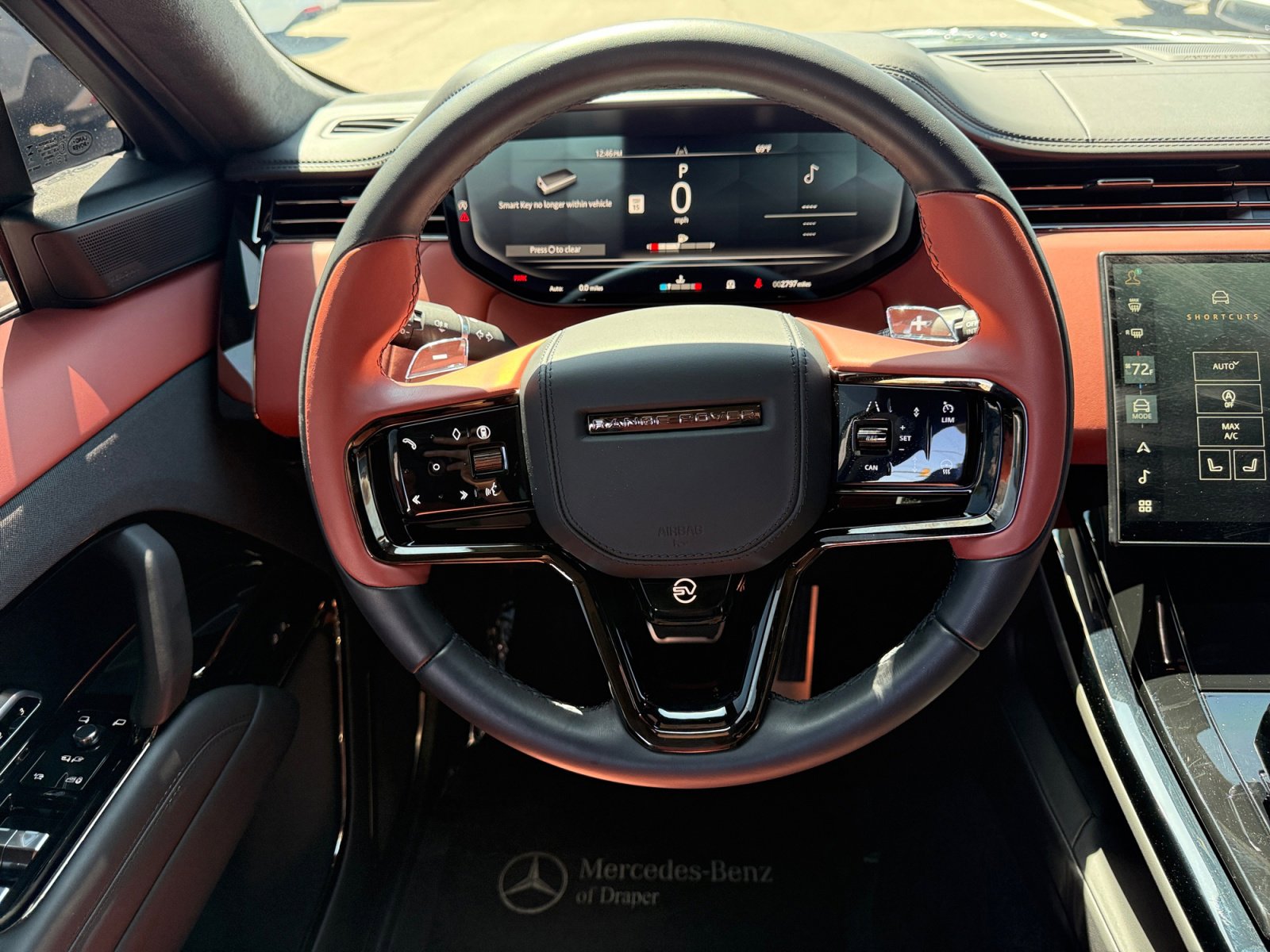 Used 2024 Land Rover Range Rover Sport AWD/4WD image 9