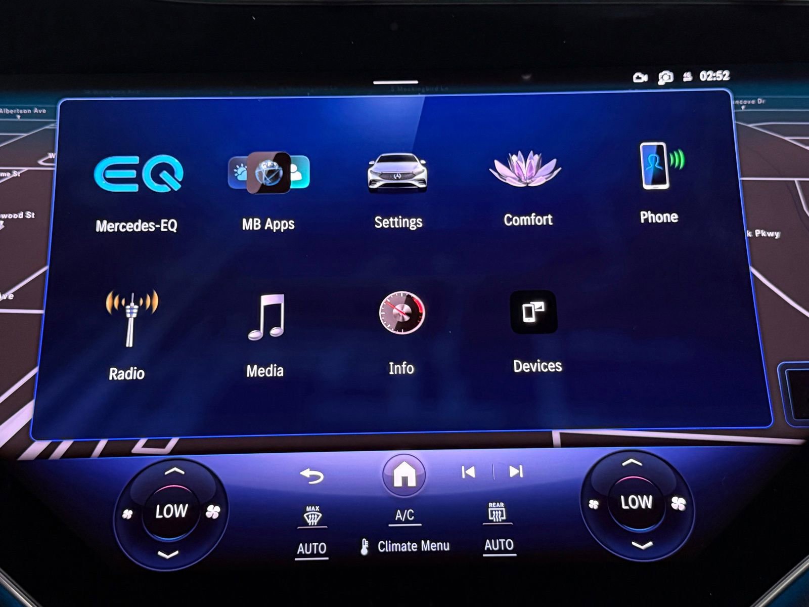 Certified 2023 Mercedes-Benz EQS 580 4MATIC Sedan image 33