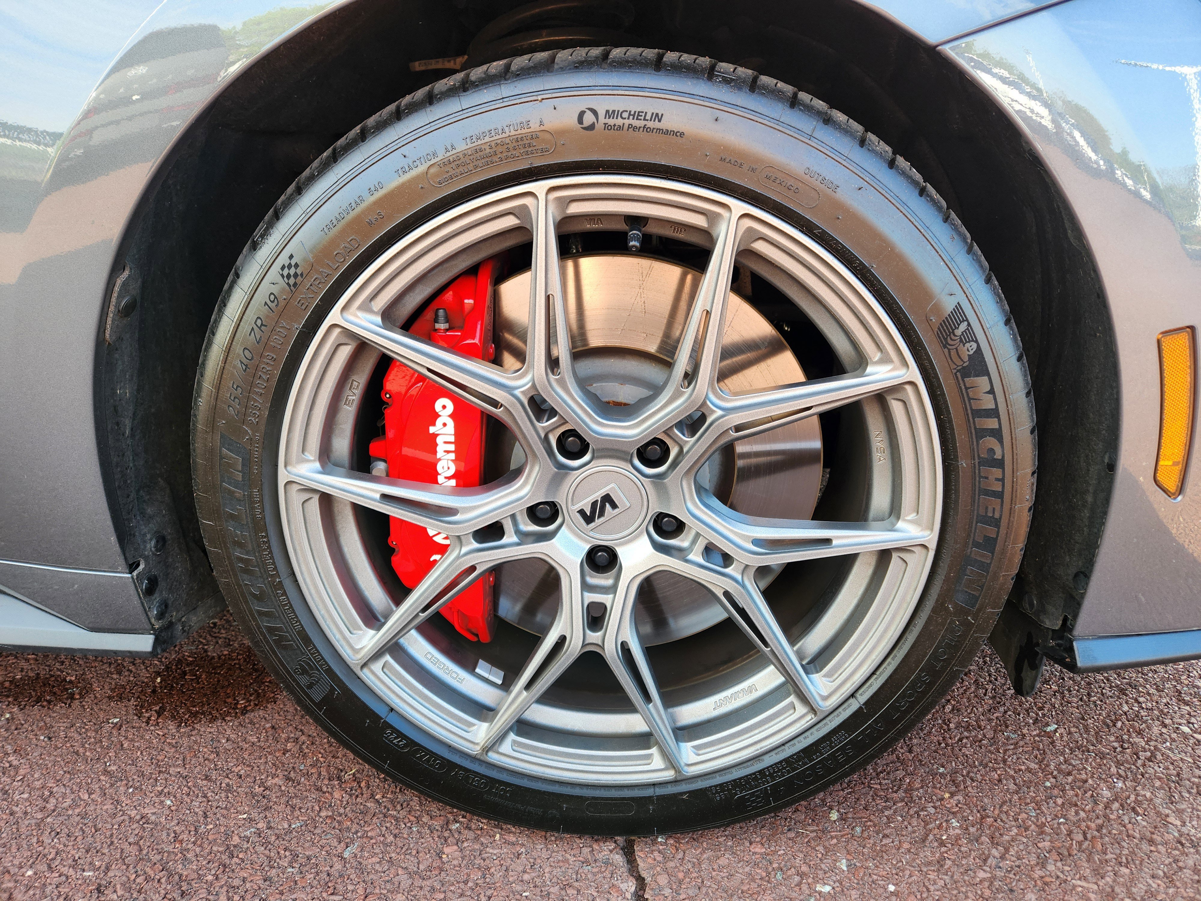 Used 2025 Ford Mustang GT Premium RWD image 7
